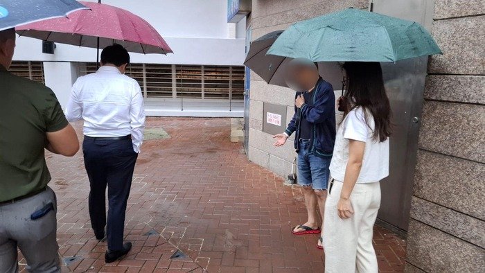 與市民共同巡視紅磡
